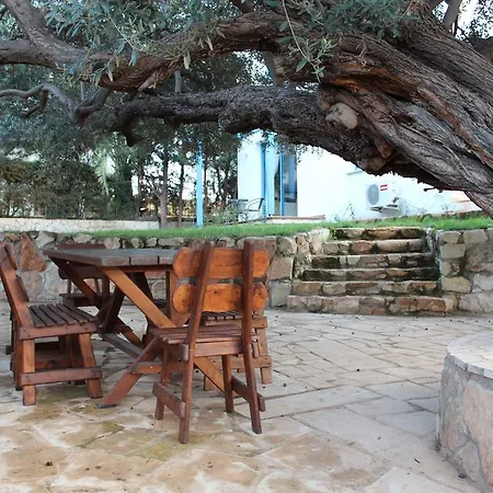 Olive Beach Villa Peyia Room photo